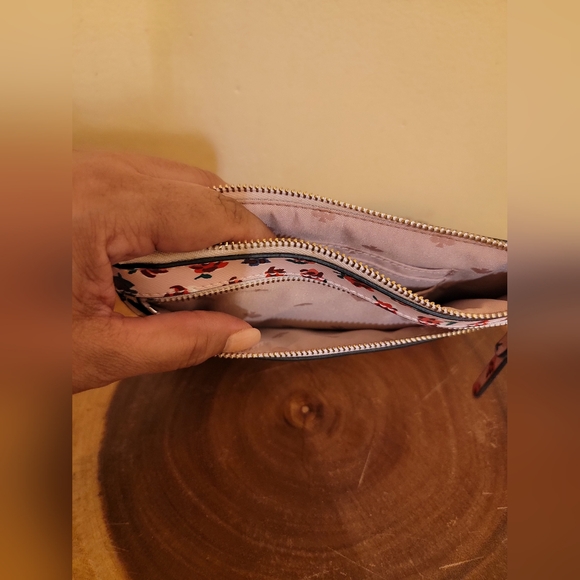 Kate Spade Pink Floral Clutch - Picture 5 of 7